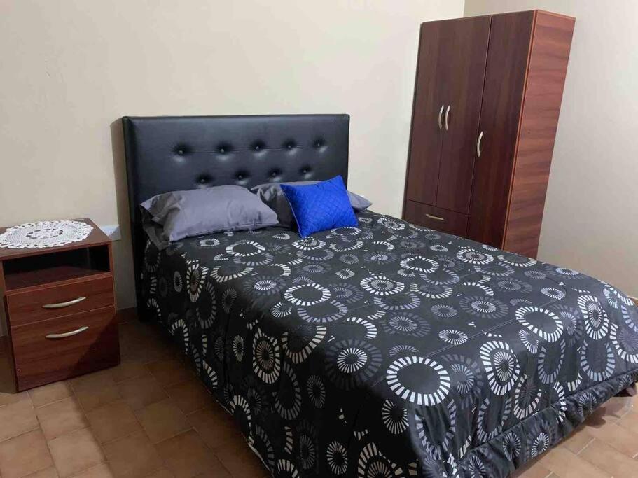 Casa Hotel Cactus 15 Minutos Desde Ezeiza. 蒙特格兰德 外观 照片