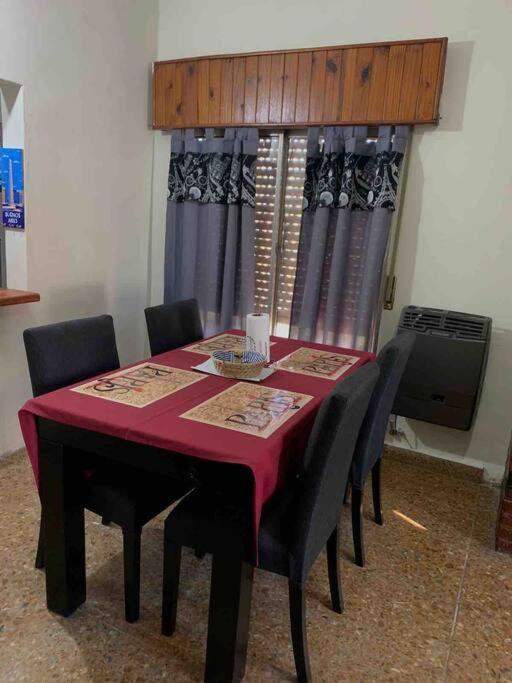 Casa Hotel Cactus 15 Minutos Desde Ezeiza. 蒙特格兰德 外观 照片